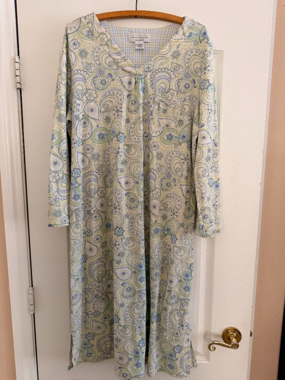 Karen Neuburger Paisley Print Nightgown - Size L